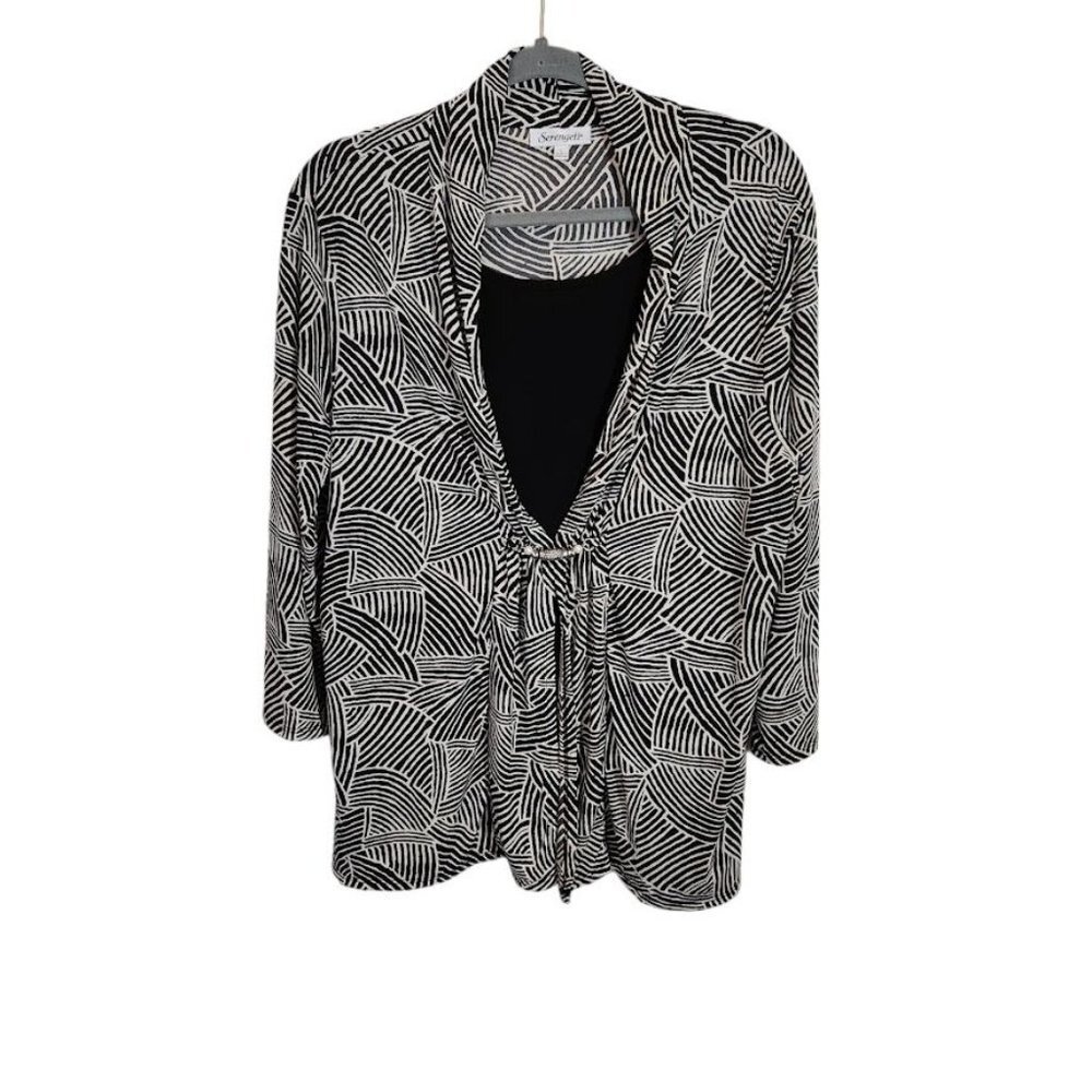 Serengeti Geometric Print Blouse in Black and White - Size large